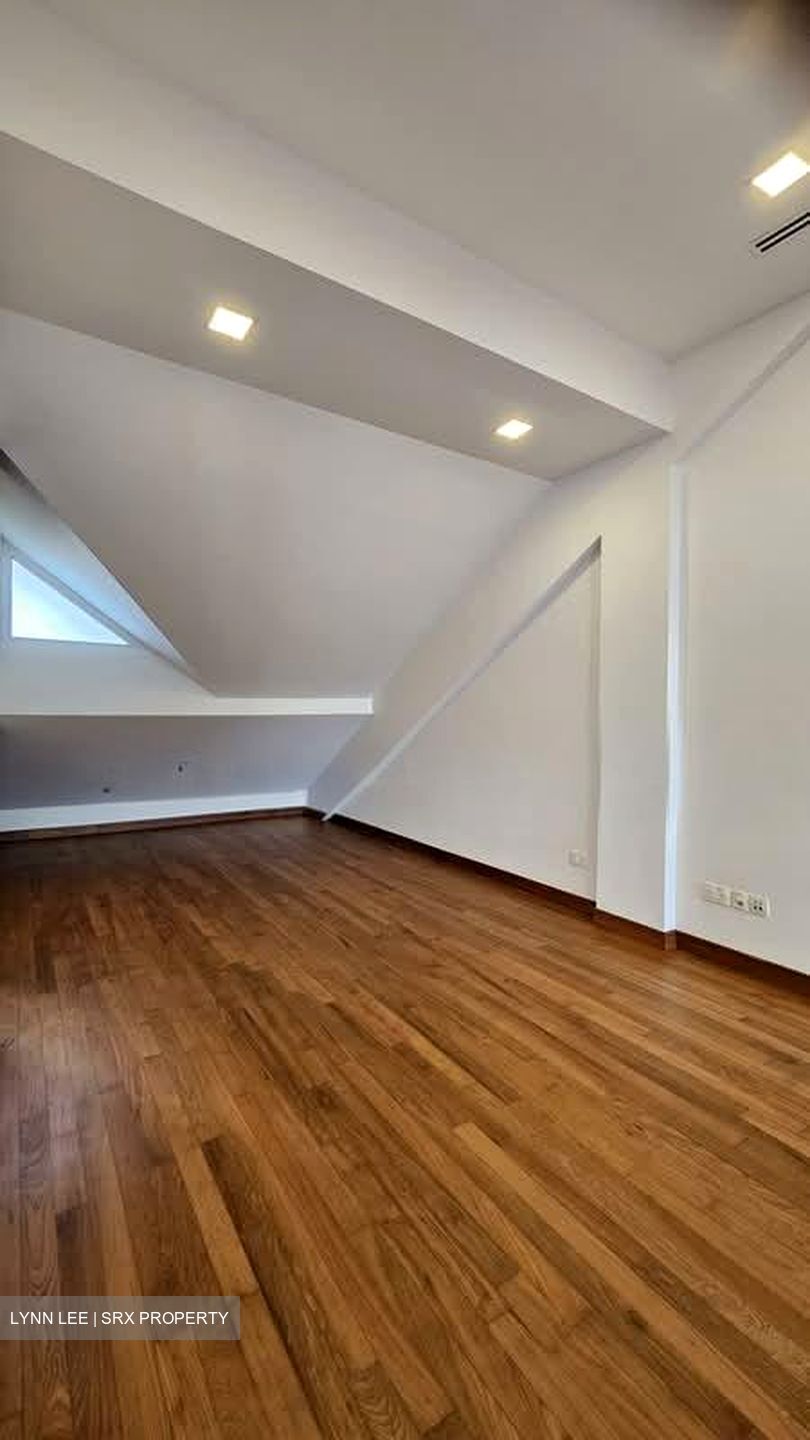 Charlton Park (D19), Semi-Detached #549283791